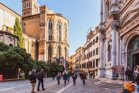 VENICE, ITALY - OKTOBER 27, 2016: Detail of Basilica dei Santi Giovanni e Paolo, One of the largest churches in the city with touristsin Venice, Italyのeditorial素材