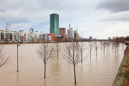 FRANKFURT- JANUARY 15 2011: Flood in Frankfurt am Main due to extremely high water in Main river.のeditorial素材
