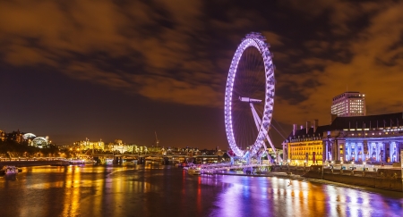London skyline with the London Eye at night のeditorial素材