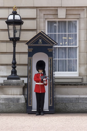 London - June 21, 2009: Sentry of the Grenadier Guards posted outside of Buckingham Palace on June 21, 2009 in London, United Kingdom. The Grenadier Guards traces its lineage back to the year 1656. のeditorial素材