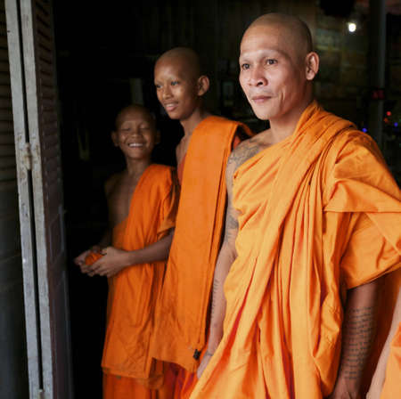 SIEM REAP, CAMBODIA - JAN 25: Unidentified Buddhist monks at Wat Chowk in Siem Reap on January 25, 2012. のeditorial素材