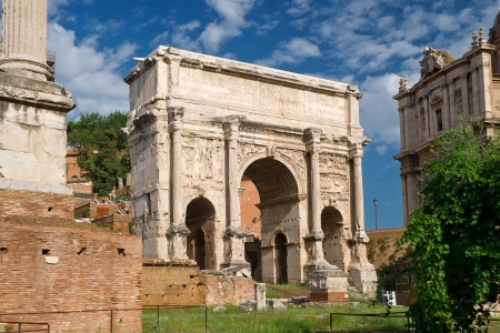 Antique Arch of Emperor Septimius Severus at the Roman Forum, Romeの写真素材