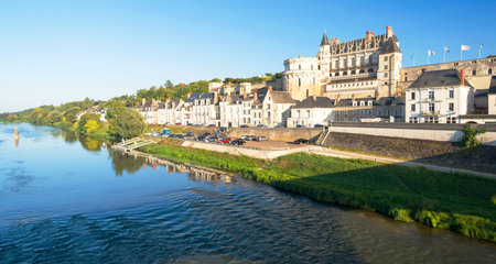 Chateau d Amboise on the river Loire, France  This royal castle is located in Amboise in the Loire Valley, was built in the 15th century and is a tourist attraction のeditorial素材