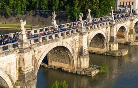 View of the Bridge of Angels (Ponte Sant`Angelo) in Romeのeditorial素材