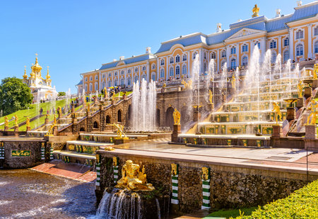ST PETERSBURG, RUSSIA - JUNE 15, 2014: Peterhof Palace (Petrodvorets) with Grand Cascade.のeditorial素材