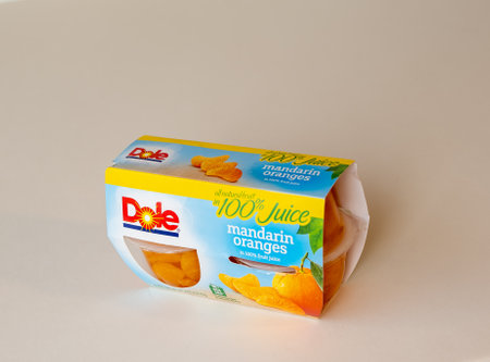 BEMIDJI, MN - 17 NOV 2020: Package of Dole mandarin oranges in 100 percent juice.のeditorial素材