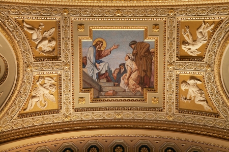Interior of St. Stephen's Basilica in Budapest, Hungaryのeditorial素材