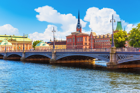 Scenic summer panorama of the Old Town (Gamla Stan) architecture pier in Stockholm, Swedenの写真素材