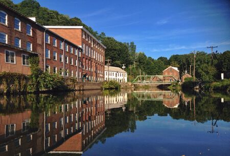 Old warehouse by the creekの素材