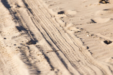 trace of the tire tread