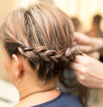 weave braids in the beauty salon