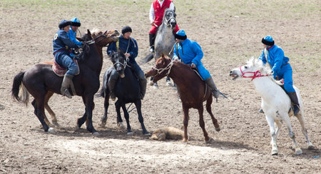 Shymkent, KAZAKHSTAN - 22 March 2017: Celebration of the Kazakh holiday NARIYZ. Competitions on horsesのeditorial素材