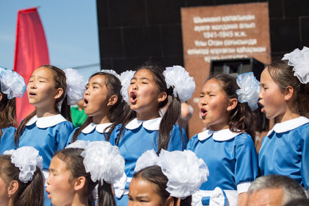 Shymkent, KAZAKHSTAN - May 9, 2017: Children's Choir. The feast of the victory of the Red Army and Soviet people in the Great Patriotic War of 1941-1945.のeditorial素材