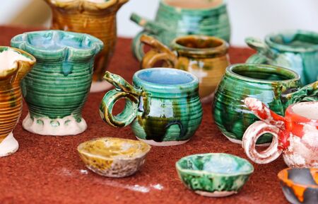 Porcelain dishes painted in the market.の写真素材