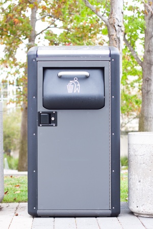 metal wastepaper in parkのeditorial素材
