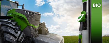 Biofuel filling station and agricultural tractor