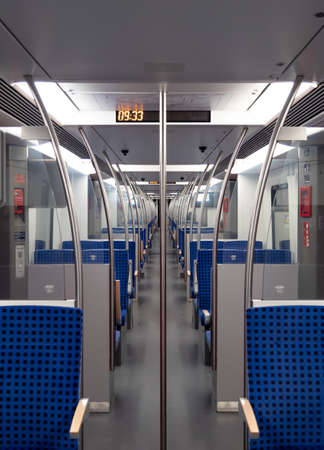 An empty subway wagon in the Hamburg City during Corona Quarantine.のeditorial素材