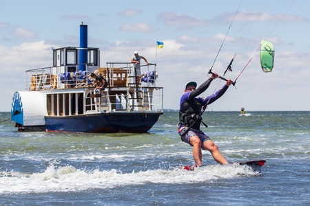 splits waves against rocks in the seaのeditorial素材