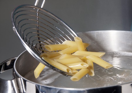 Kochen von Nudeln, Pasta, Penneの写真素材