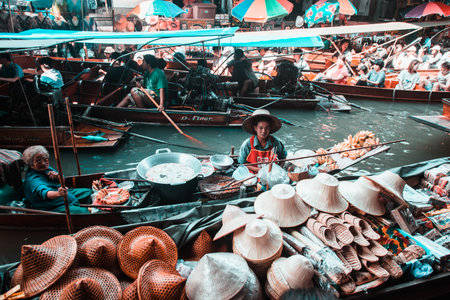 Damnoen Saduak floating market in Bangkok, Thailand.の写真素材