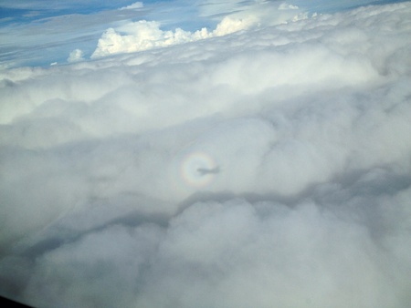 Flying in the sea of cloudsの素材