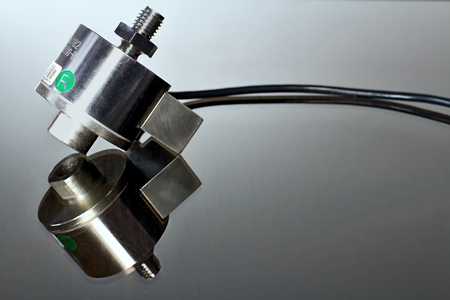 Tensometric sensor used in kitchen and personal scales.