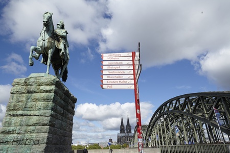 The equestrian statue of german Kaiser Wilhelm I. at the Hohenzollern Bridge in Cologne, Germany, Northrhine-Westphalia.の写真素材