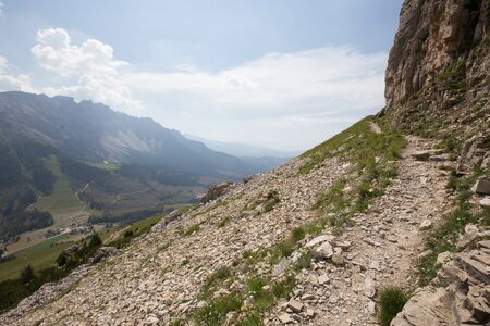 view of Gruppo del Catinaccio (Rosengarten Group) Dolomites, Hirzelwegの写真素材