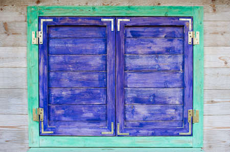 blue window with the doors closedの写真素材