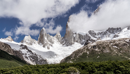 Views along the trail of Laguna de los Tres to Mt. Fitz Royの写真素材