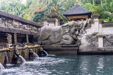 Holy Spring Water Temple (Pura Tirta Empul)の写真素材