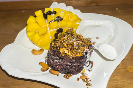 Purple Sticky Rice and Mangoの写真素材