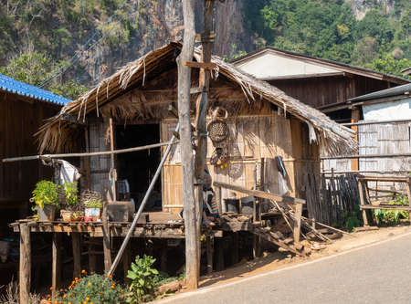 Visting Bon Jabo Village in northern Thailand between Pai and Mae Hong Sonのeditorial素材