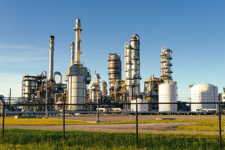 Secondary refinement at an industrial complexの写真素材