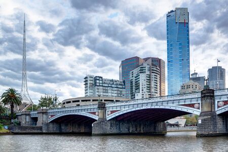 Princes Bridge and the southbank of the Melbourne CBDの写真素材