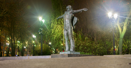 Monument of Vladimir Vysotsky at Strastnoy boulevard in Moscow, Russia at night time 2018-10-31のeditorial素材