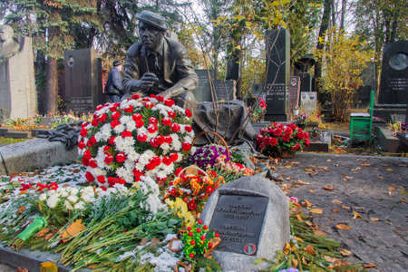 Grave of Jury Nikulin on Novodevichie cemetery, soviet actor and clown, 30 october 2018のeditorial素材