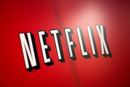 BELCHATOW, POLAND - January 06, 2015: Photo of the Netflix logo on a monitor screen.のeditorial素材