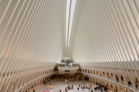 17.09.2022 New York, NY 10006, USA, WTC Cortlandt Cortland subway station interior next to World Trade Centerのeditorial素材