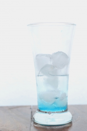 Ice in the glass の写真素材