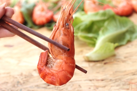Barbecue grilled shrimp with green vegetables.の写真素材