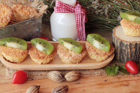 Kiwi cake with fresh milk is deliciousの写真素材