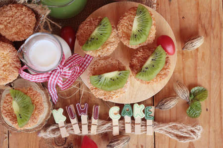 Kiwi cake with fresh milk is deliciousの写真素材