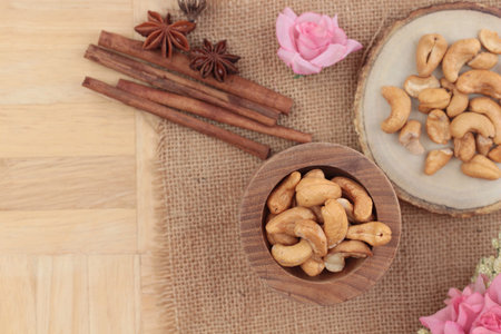 Roast cashew nuts with salt is deliciousの写真素材