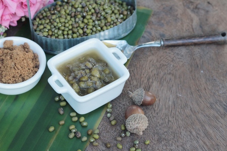 Boiled green bean in syrup is deliciousの写真素材