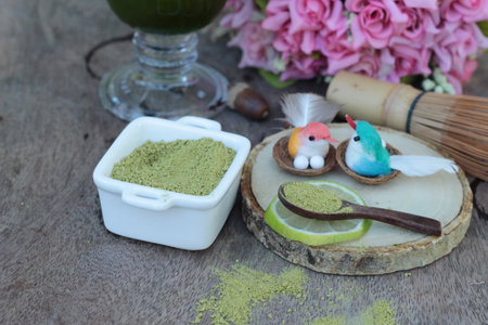 Iced green tea with lemon and matcha tea powder