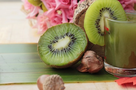Kiwi juice and fresh kiwi fruit sliceの写真素材