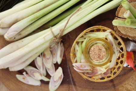 Lemongrass essential oil with fresh slice lemongrassの写真素材