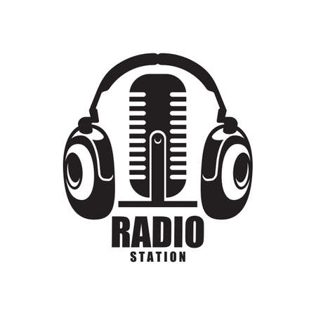 Online radio icon, radio station monochrome vector emblem. Live stream podcast studio label with microphone and headphones. Social media program, event, virtual content, internet channel Isolatedのイラスト素材