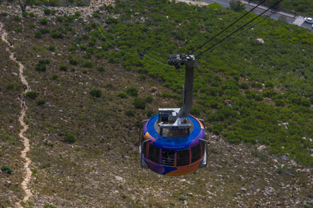 Cape Town South Africa March 20 2016  The cable car traverse's  to the top of the famous Table Mountainのeditorial素材